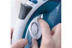 Black+Decker Höyrysilitysrauta Black+Decker 2200W Sininen Sininen||Musta