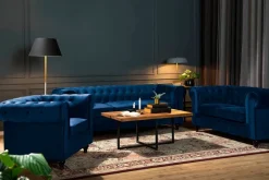 Manor House Chesterfield Lyx 2-istuttava pieni samettisohva – Syvä sohva 160 cm leveä