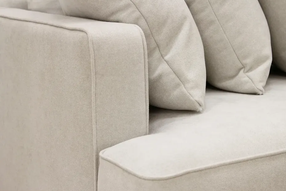 Scandinavian Choice Rossita 4-istuttava Oikeakätinen L-muotoinen Syvä Leponurkkasohva Yhdellä Istuintyynyllä Kankaasta Beige