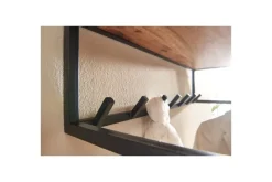 Wohnling Seinähylly Wohnling Massiivipuinen metallinen seinään kiinnitettävä naulakko 80 cm teollinen